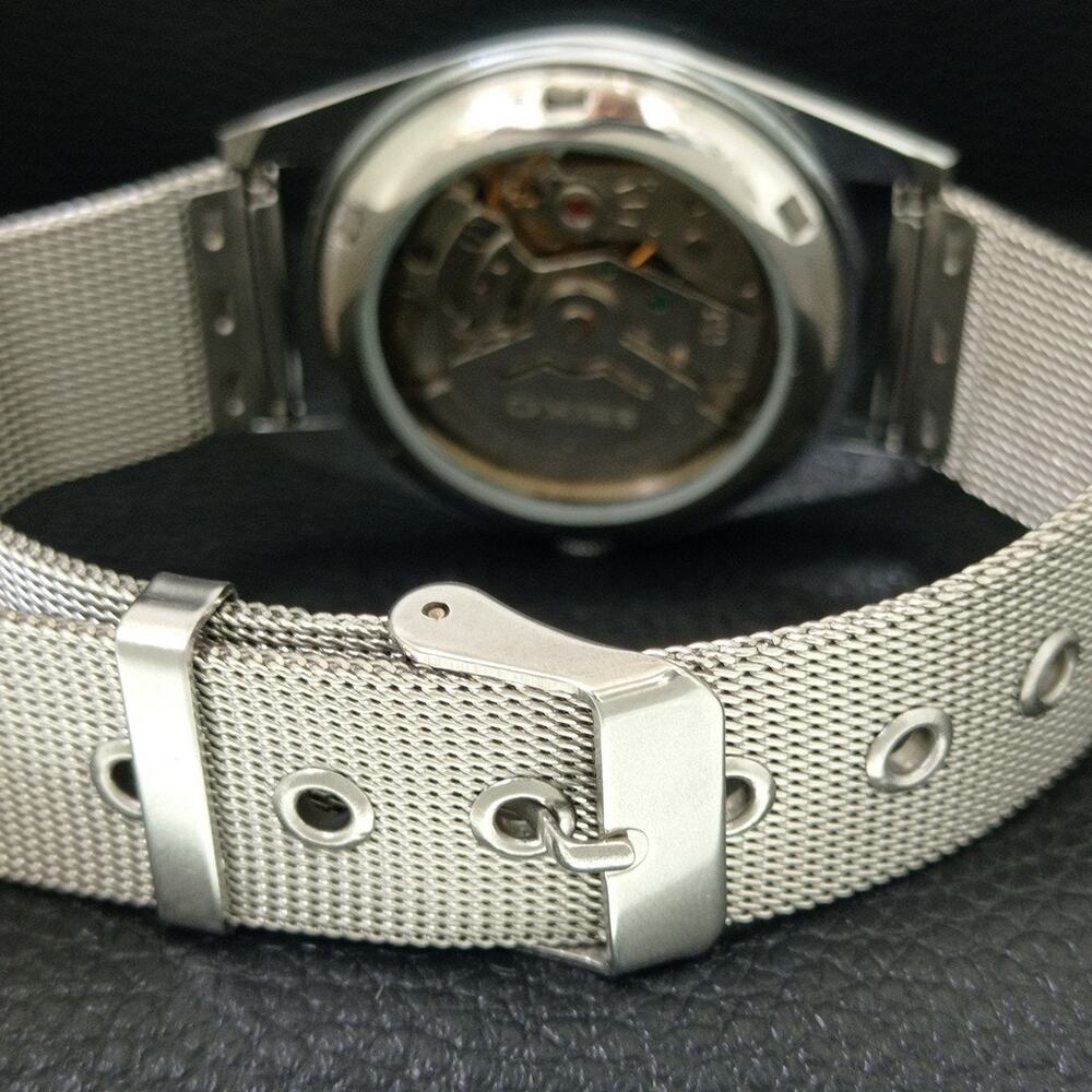 Vintage 1974 Disney Seiko Automatic Mens Silver Watch W/daydate & Donald accents - Picture 2 of 10
